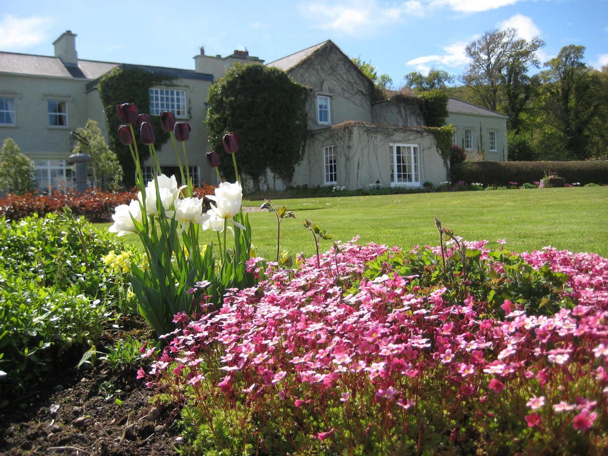 Gregans Castle Hotel Ballyvaughan Exteriör bild